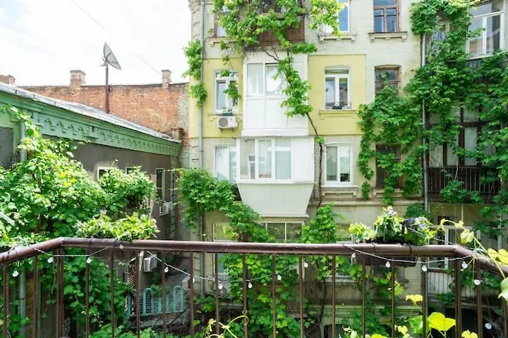 11 Secret Place On Mezhygirska Str Kyiv Apartment
