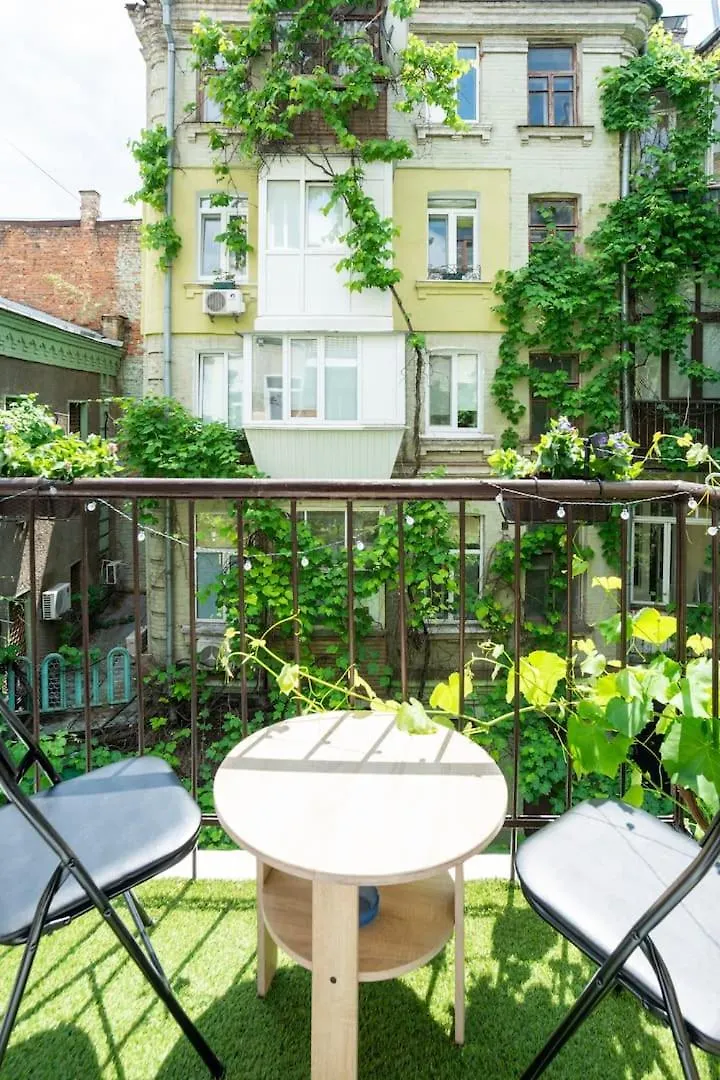 Apartmán 11 Secret Place On Mezhygirska Str Kyjev Ukrajina